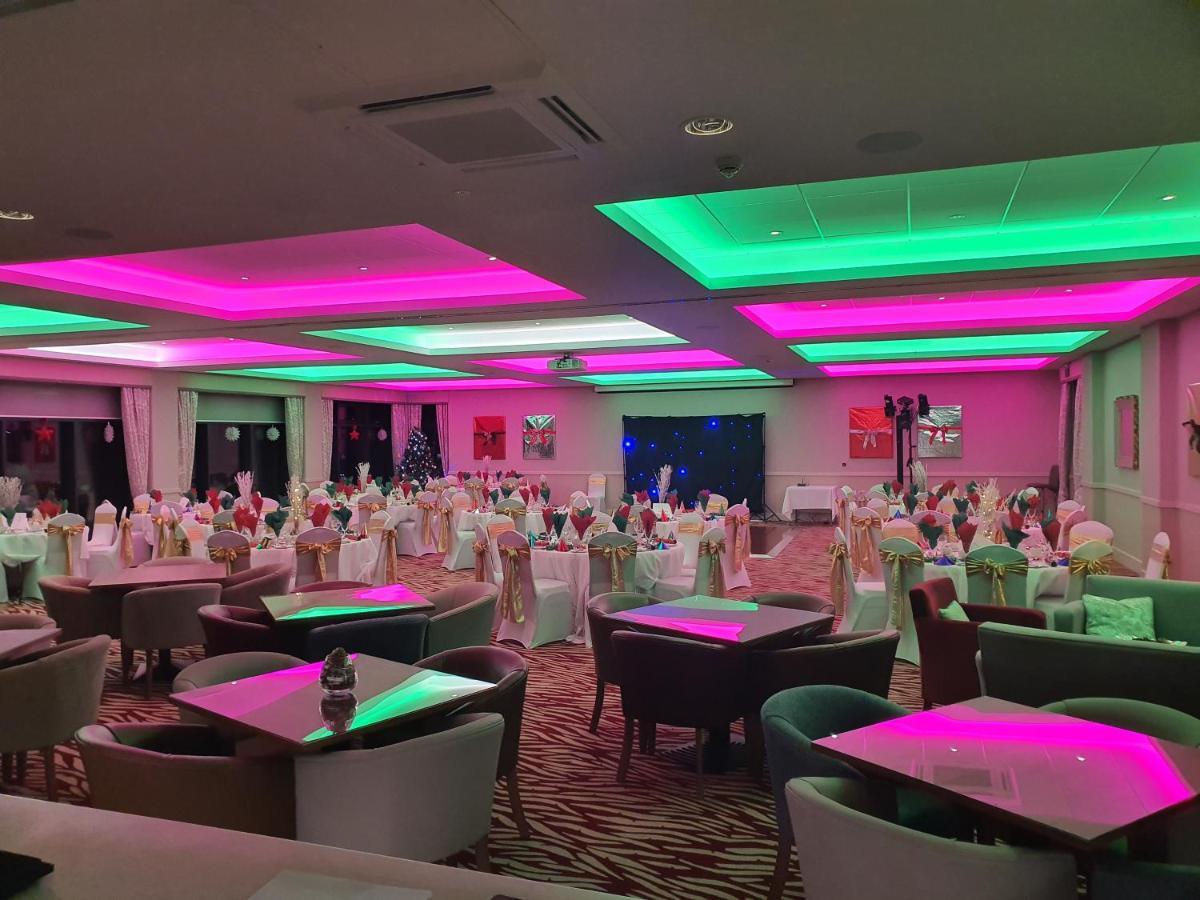 Ramsey Park Hotel Bagian luar foto